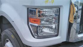 2016-current 2642524 For 2019 Ford F650 Headlight Right Oh