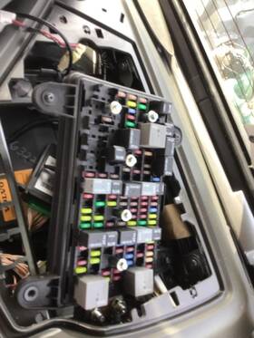 2649471 Replaces 24136280-p1 2025 Volvo Vnl Fuse Box Oh