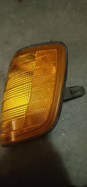 1305233108 Bosch Left Light Mercedes Benz