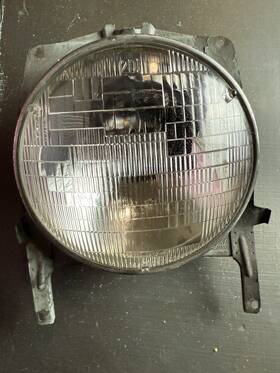Le1657af Bosch Vintage Headlight Assembly Germany Philips 2d1 For Parts Le1657af Bosch Vintage Headlight Assembly Germany Philips 2d1 For Parts