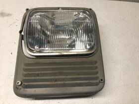 15566895 Chevrolet C7500 Left/driver Headlamp - Used P/n