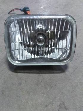 3891163 Ford 2592168 F750 2000-2015 Headlamp Assembly Both