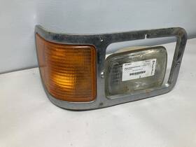 F6hb-13215-a Ford 2000-2015 F750 Right/passenger Headlamp - Used P/n F6hb13215a