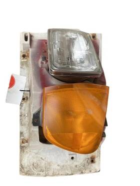 Ford Lt8513 1997 Light Bezel For 710-10437
