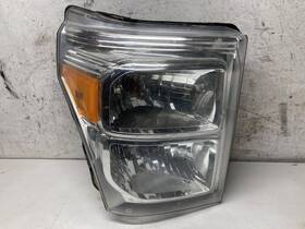 Vbc34-13005-a Ford F450 Super Duty Right/passenger Headlamp - Used P/n Vbc3413005a