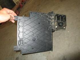 A0660968012 Freightliner 1384726 Cascadia Fuse Box 2417805