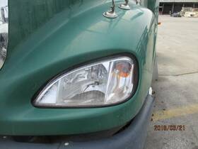 2835925 Freightliner 1713998 Columbia 112 2004-2011 Headlamp Assembly