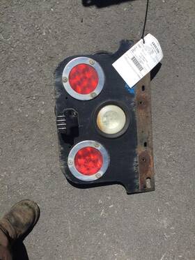 3048369 Freightliner 1895350 Replaces Cascadia 125 2014 Lamp Stop Turn Tail