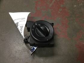 2018048 Freightliner Used Headlight Switch Off Of A 2010 Cascadia 2018048 Freightliner Used Headlight Switch Off Of A 2010 Cascadia
