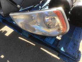 3380532 Freightliner 2155890 Cascadia 125 2014 Headlamp Assembly