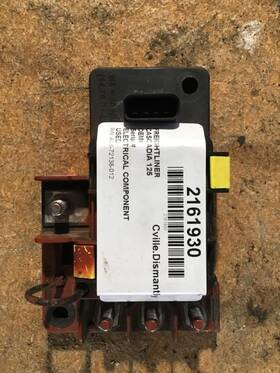 A06-72138-012 Freightliner 2161930 Replaces 2017 Cascadia 125 Powernet Distribution Box