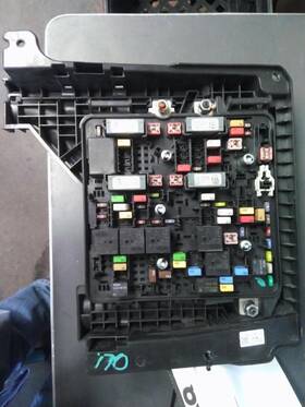 A66-22300-001 Freightliner 2291444 Replaces Cascadia 126 2018 Fuse Box 3532411