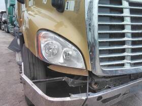 3550346 Freightliner 2306887 Cascadia 125 Headlamp Assembly