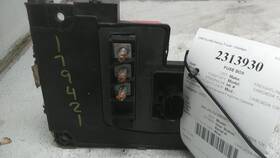 A66-01830-000 Freightliner 2313930 Cascadia 126 Fuse Box 3558155