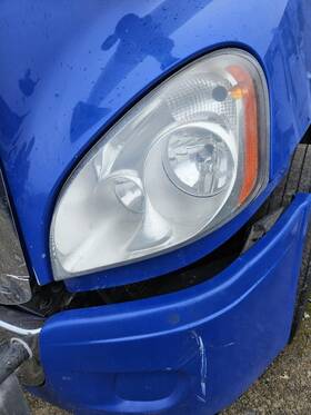 3561018 Freightliner 2316629 Cascadia 125 2017 Headlamp Assembly