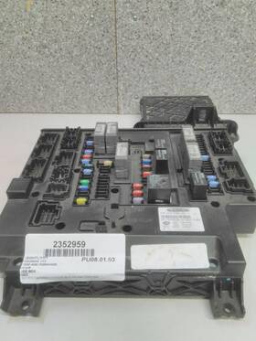 A06-75980 Freightliner 2352959 000 Cascadia 113 Fuse Box 3738422
