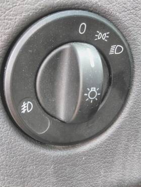 3616588 Freightliner 2366690 Replaces Cascadia 125 2016 Switch Headlamp