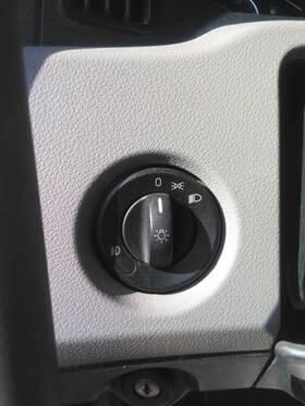 3665312 Freightliner 2410780 Replaces Cascadia 126 2020 Switch Headlamp