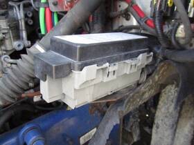 24-01780-000 Freightliner 2430330 Replaces Cascadia 125 2015 Fuse Box 3687262