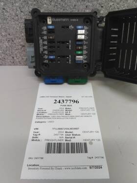 3695574 Freightliner 2437796 Replaces 31002-9 Century 120 2004 Fuse Box