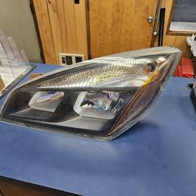 3711254 Freightliner 2452043 Cascadia 126 2020 Headlamp Assembly