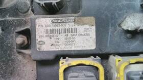 A06-75982-002 Freightliner 2480772 Cascadia 125 Fuse Box 3744656