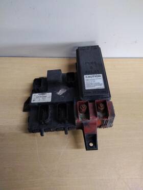 A06-75982-002 Freightliner 2489175 Cascadia 125 Fuse Box 3755001