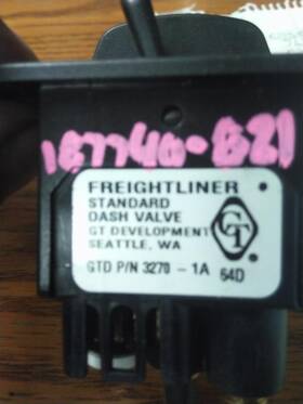 3780797 Freightliner 2509637 3270-1a Cascadia 125 Switch Marker Lamps Trailer