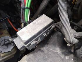 A06-75980-000 Freightliner 2529807 Cascadia 113 Fuse Box 3809059