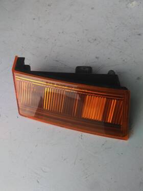 A06-90212-004 Freightliner 2541082 Cascadia 126 Turn Signal Light 3821873