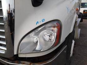 3891668 Freightliner 2592535 Cascadia 2007-2018 Headlamp Assembly Left