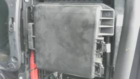 A66-22300-001 Freightliner 2598711 Cascadia 126 Fuse Box 3903098 A66-22300-001 Freightliner 2598711 Cascadia 126 Fuse Box 3903098
