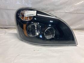 A06-10064-001 Freightliner 2008-2020 Cascadia Right/passenger Headlamp - Used P/n A0610064001 A06-10064-001 Freightliner 2008-2020 Cascadia Right/passenger Headlamp - Used P/n A0610064001