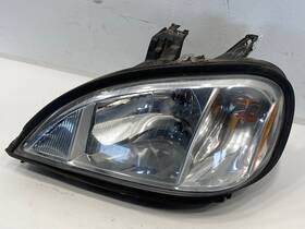 A0651041000 Freightliner 2007 Columbia Headlight 611-18359
