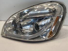 A0690296002 Freightliner 2016 Cascadia 125 Headlight 611-18371