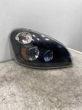 A6610064001 Freightliner 2018 Cascadia 113 Headlight 611-20560