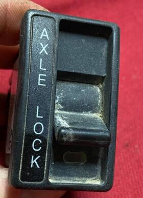 F7ht-4484-aa Gt F7ht4454aa Ford Sterling Switch Dash Valve Axle Lock Toggle 3230-1