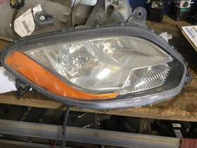 3424579 International 2195165 Lt 2020 Headlamp Assembly