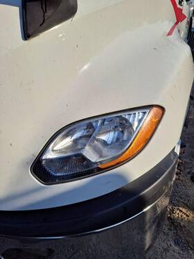 3497526 International 2261208 Lt Headlamp Assembly