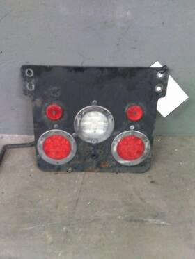 3723189 International 2462567 Lt Stop Turn Tail Lamp