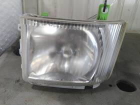 3684029 Isuzu 2427331 Nrr 2009 Headlamp Assembly