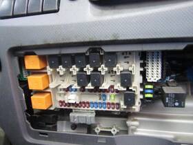 3761410 Isuzu 2494811 Nrr Fuse Box 3761410 Isuzu 2494811 Nrr Fuse Box