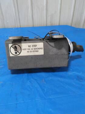 3785146 Isuzu 2513109 Npr Hd Fuse Box