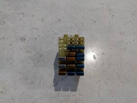 3797662 Isuzu 2521423 Na 2006 Ftr Fuse Box 3797662 Isuzu 2521423 Na 2006 Ftr Fuse Box
