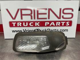 P54-1041 Kenworth Light Assy-over Door Lh
