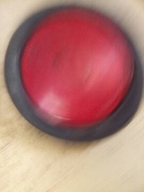 14701 Lexan 9031 Red Light With Truck-lite Grommet