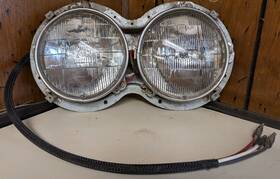 16-03726l Peterbilt New Old Stock Ls/ Driver Headlight Bucket Assembly Oem