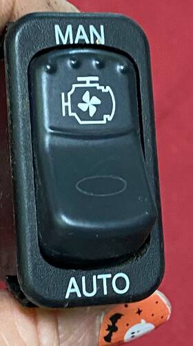 16-09121-7c8evu2h11 Peterbilt Switch Engine Over Ride Man Auto 16-09121-7c8evu2h11 Peterbilt Switch Engine Over Ride Man Auto