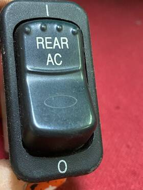 16-09121-7l8eef1a11 Peterbilt Switch Dash Rear A/c