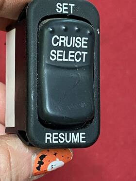 16-09122-7b3cmn2d31 Peterbilt Switch Cruise Select Set Resume 16-09122-7b3cmn2d31 Peterbilt Switch Cruise Select Set Resume